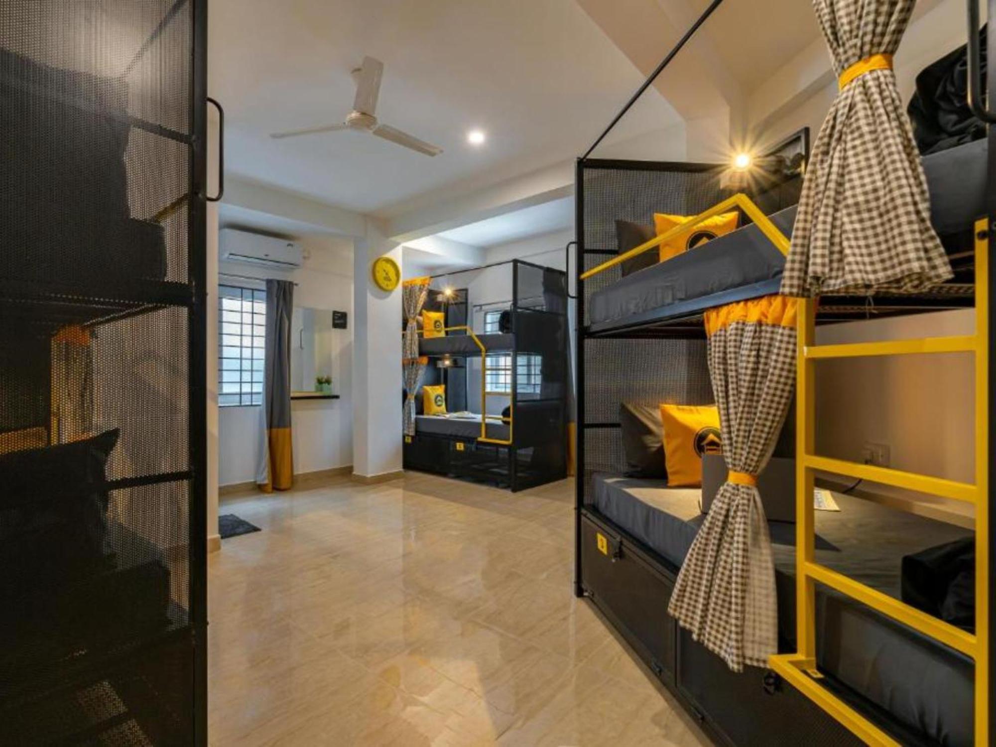 Bed in 6-Bed Mixed Dormitory Room